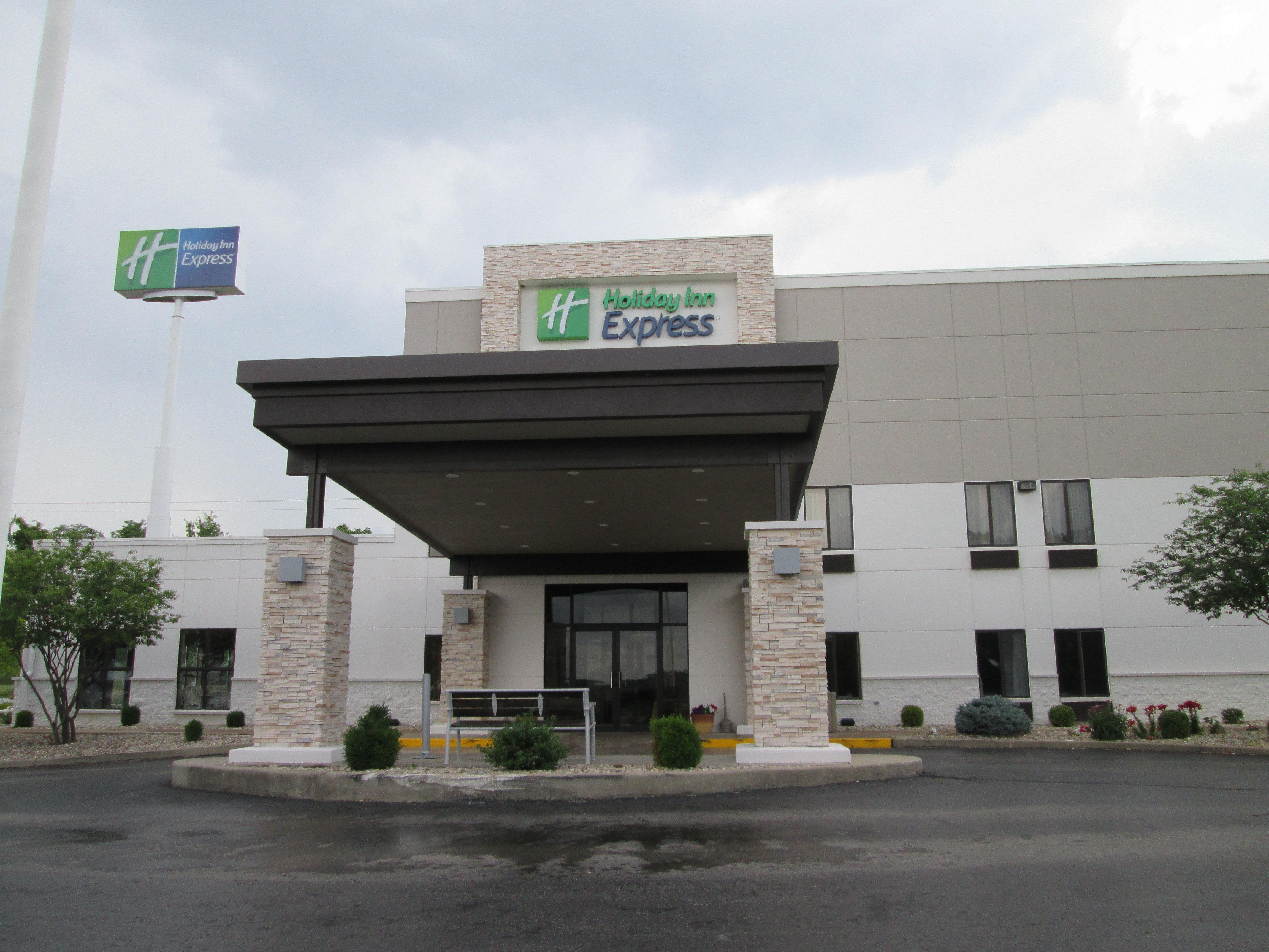Holiday Inn Express Cloverdale - Greencastle By Ihg Exterior foto
