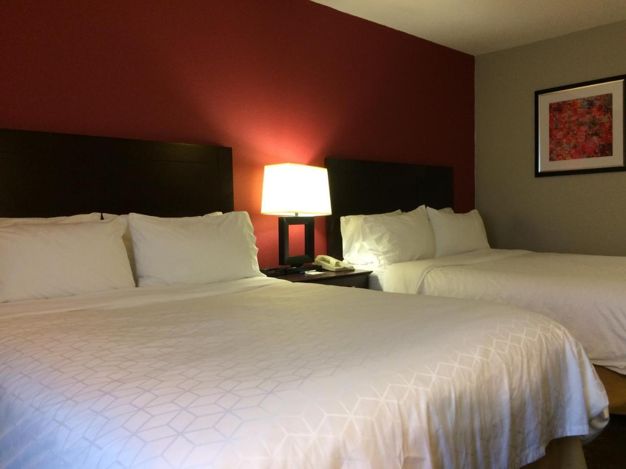 Holiday Inn Express Cloverdale - Greencastle By Ihg Exterior foto
